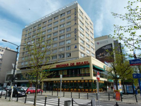 Kwatera na Wspólnej, Warsaw